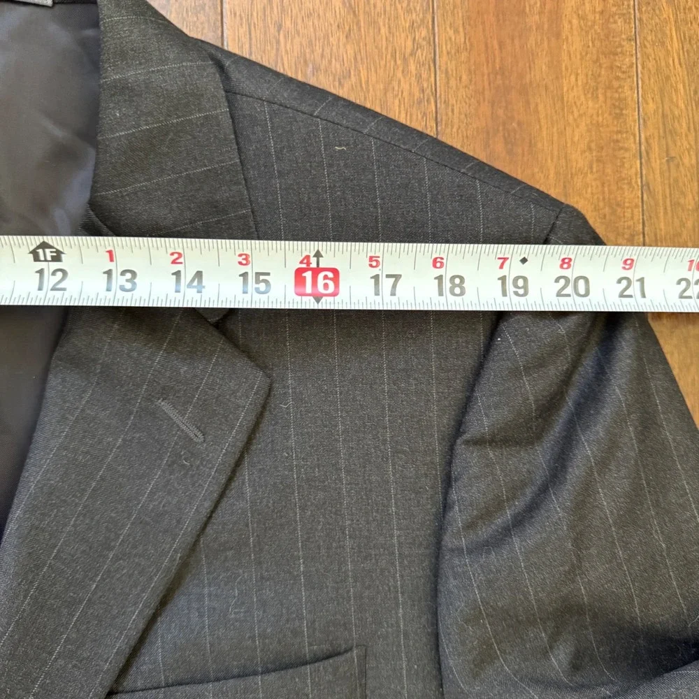 Hickey Freeman 44R Wool Suit‎ Men's Gray Pinstripe 2 Button USA Loro Piana work